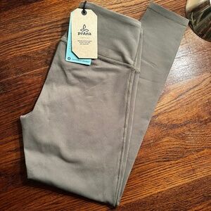 prAna Transform Legging Women’s Medium Rye Green NWT High-Rise Yoga